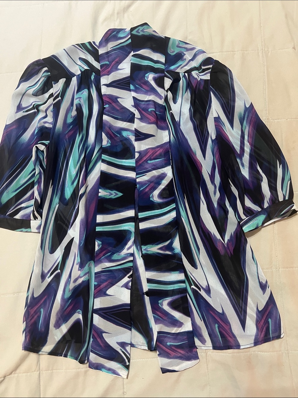 Women's Abstract Wave Print Open Front Top in Teal & Purple